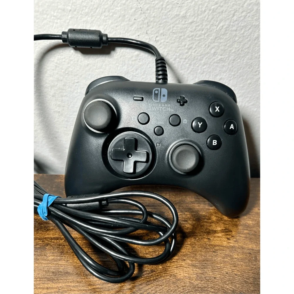 Nintendo Switch HORI Horipad Wired Controller BLACK NSW-001U